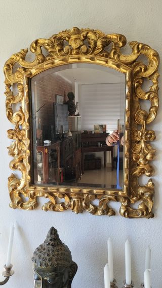 Antiguo espejo madera dorado