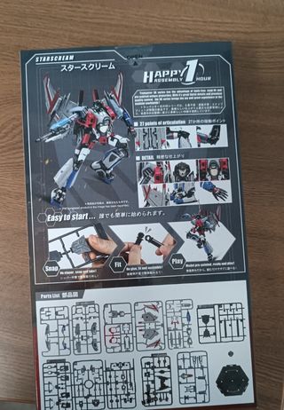 Figura de Starscream de la marca Trumpeter 