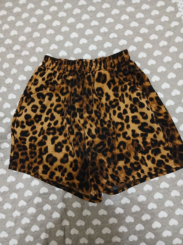 Pantaloncini leopardati taglia XL