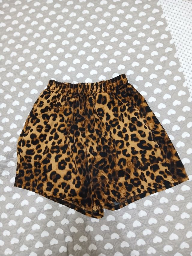 Pantaloncini leopardati taglia XL