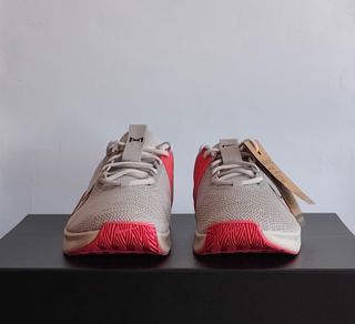 T40.5 - Nike Metcon 9 - Gris/Rosa