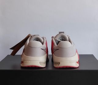 T40.5 - Nike Metcon 9 - Gris/Rosa