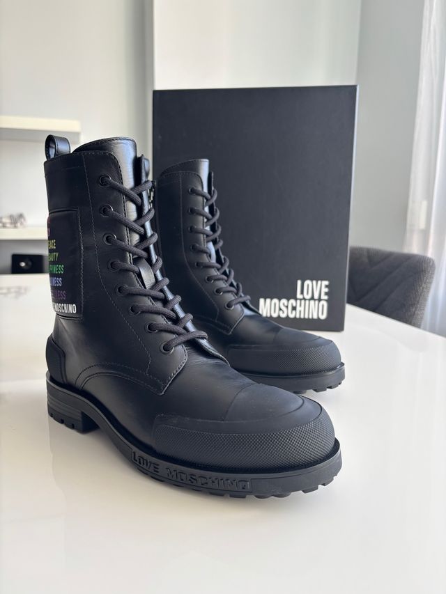 Botas Moschino Piel Negra Mujer