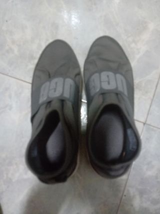 Zapatillas UGG grises