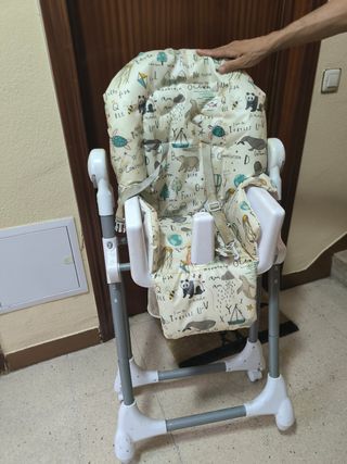 Trona de bebé con estampado divertido