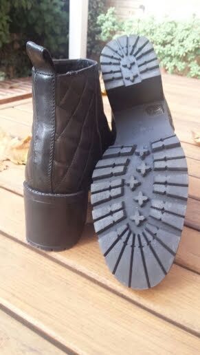 Botines de piel negros