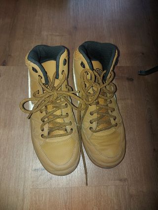 Zapatillas Nike Marrones