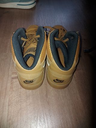 Zapatillas Nike Marrones