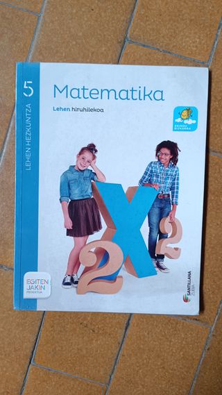 Varios libros matematika eus cas 5 LH Primaria