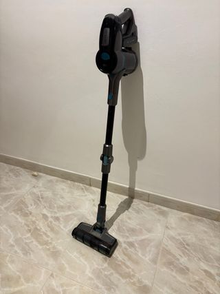 Aspirador vertical Cecotec sin cable