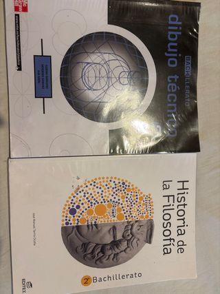 2 Libros de 2º Bachillerato.