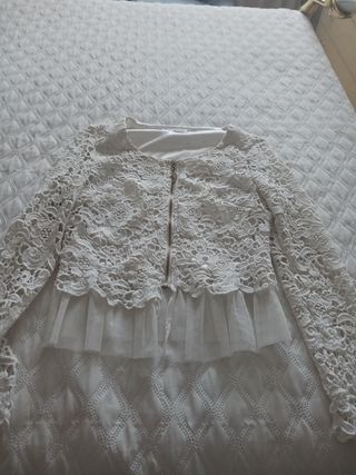 Blusa de encaje blanco