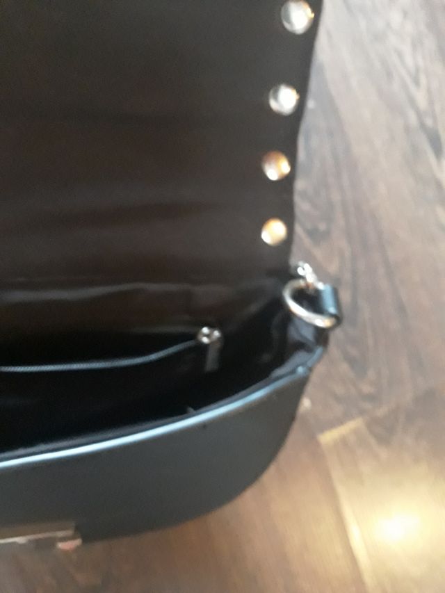 Bolso Negro Tachuelas Plateadas