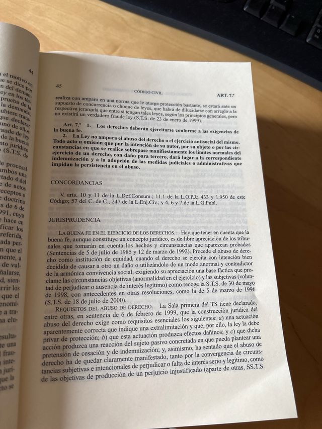 Código Civil concordado y comentado: Con jurisp...