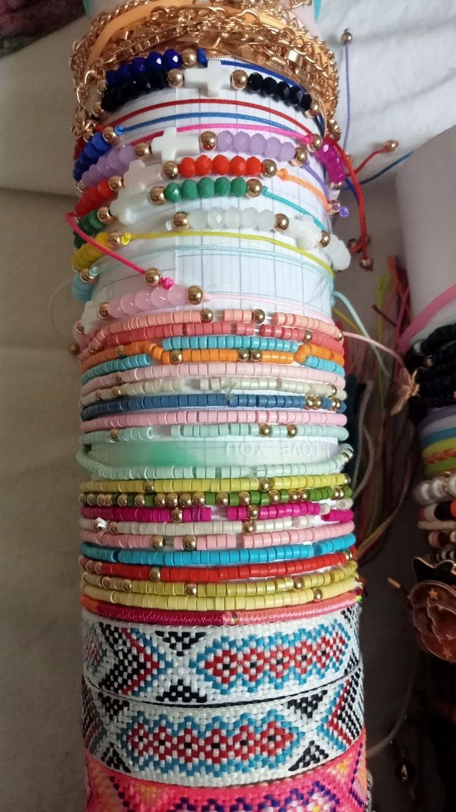 Lote de Pulseras Artesanales