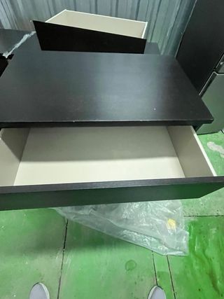 Cómoda de madera con 4 cajones