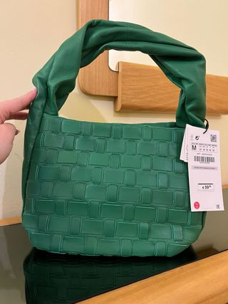 Bolso de piel verde trenzado nuevo