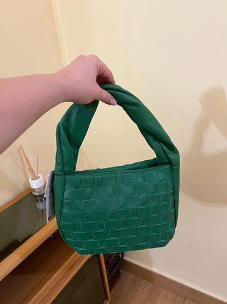 Bolso de piel verde trenzado nuevo