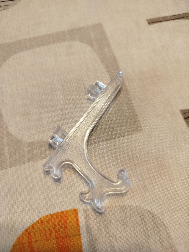 Plato decorativo latón pavos reales, origen India.