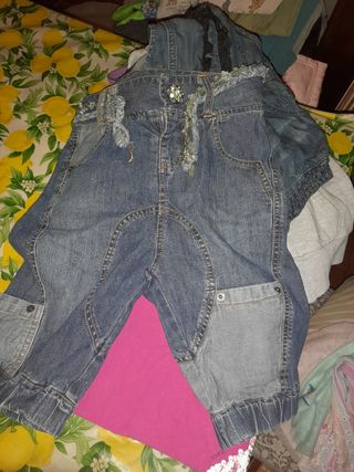 8 capi bambina 4/6 anni