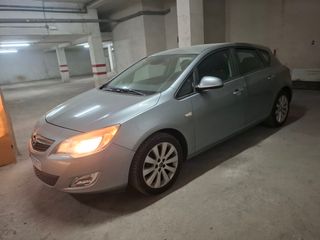 Opel Astra 2010