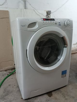PARA PIEZAS. Lavadora Candy 8kg 1400rpm A+++
