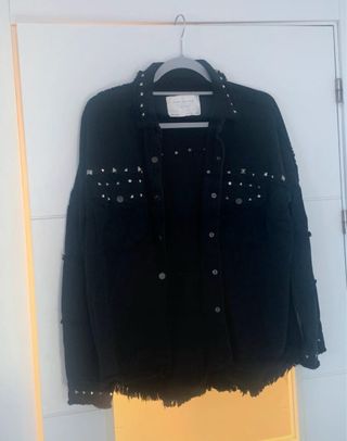 Sobrecamisa Zara tachuelas