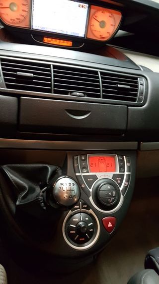Peugeot 807 2008