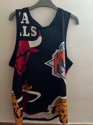 Camiseta NBA Bershka Negra