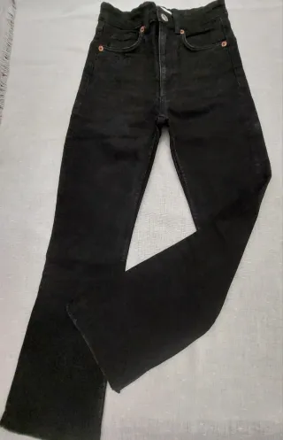 Pantalón ZARA negro talla 34