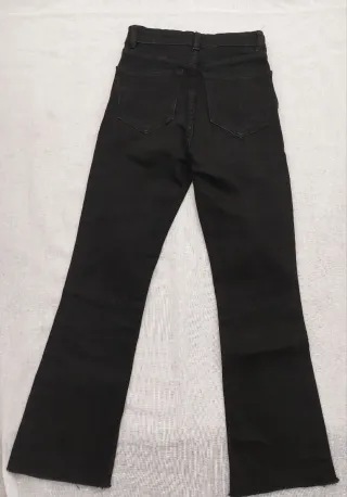 Pantalón ZARA negro talla 34