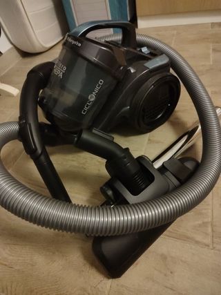 Aspiradora Orbegozo AP8030 Ciclónica