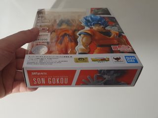 SH Figuarts Goku Super Saiyan God Super Saiyan