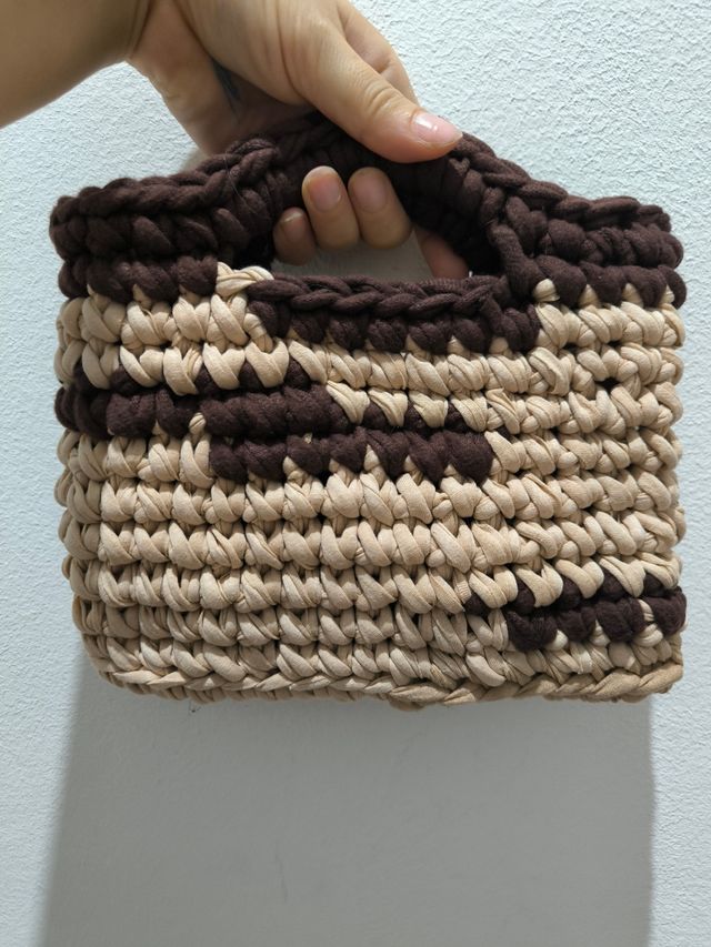 Borsetta uncinetto beige e marrone