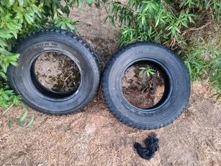 Par de Cubiertas Michelin 4x4 Synchrone 245/70 R16