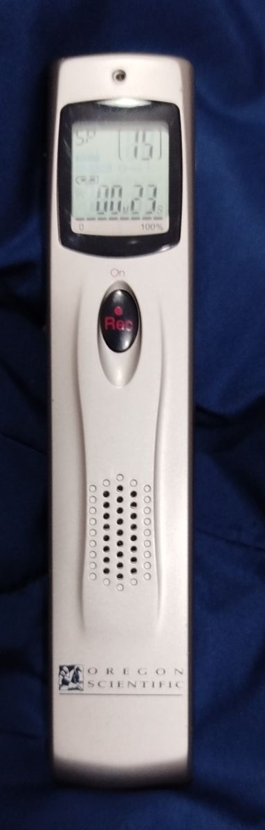 Grabadora de voz Oregon Scientific Plata