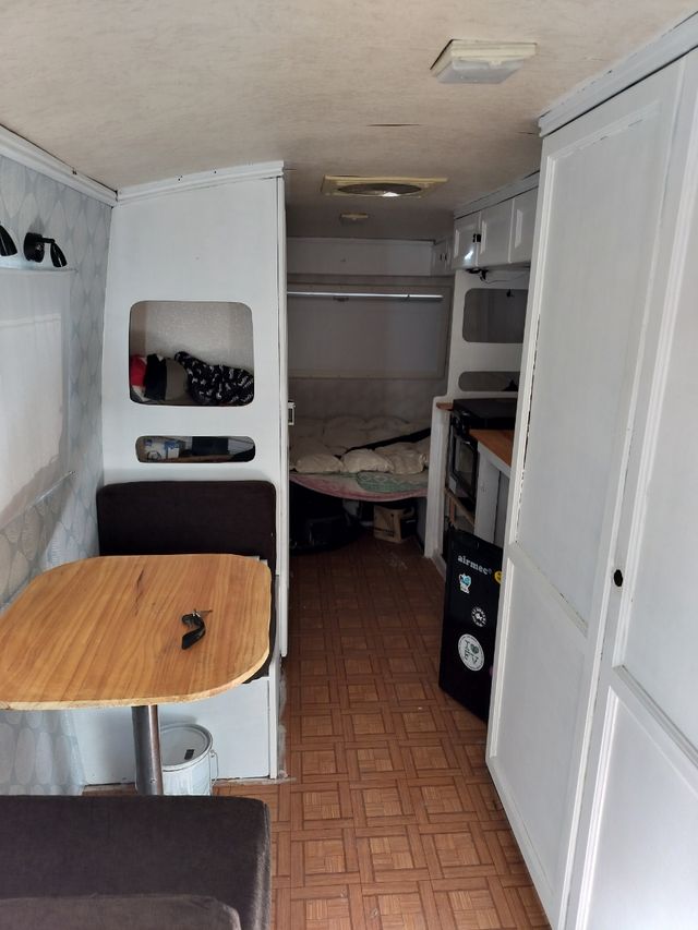 Mercedes-Benz 406D 1977