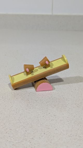 Sylvanian Families Baby House Balancín B-40