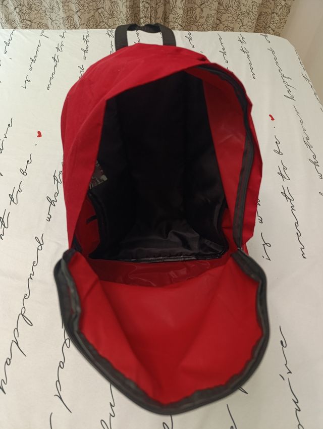 Mochilas Escolares Rojo y Azul Estampado