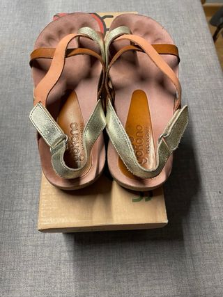 Sandalias Yokono Talla 35 Marrón y Dorado
