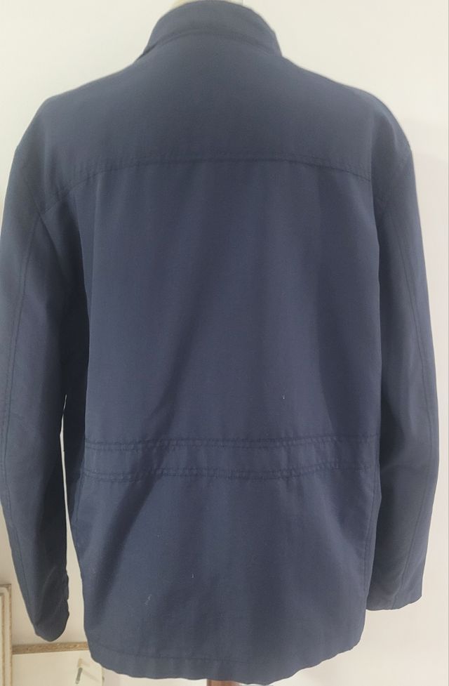 Chaqueta cortavientos caballero azul