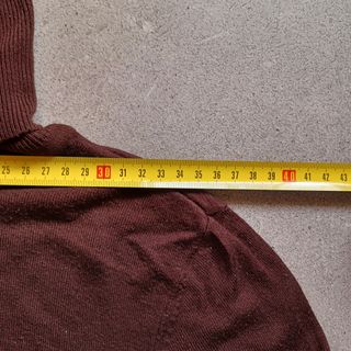 Jersey Zara cuello alto mujer marrón coderas