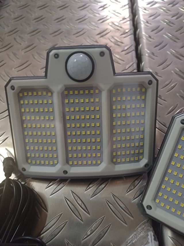 Luz Solar Pared Exterior LED