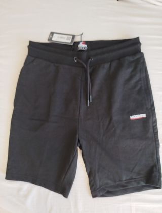Pantalón corto McKenzie negro NUEVO CON ETIQUETAS