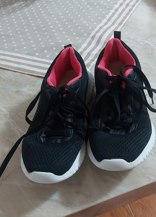 Scarpe da ginnastica nere e rosa