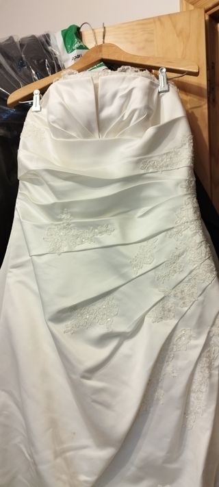 Vestido de Novia Blanco roto. Talla 48..
