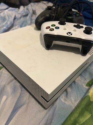 Xbox One S Blanca