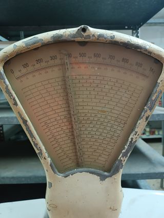 Báscula de tienda Arisó