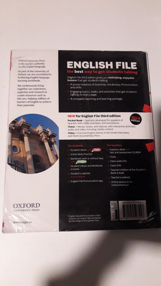 English File. Elementary student's Book no CD