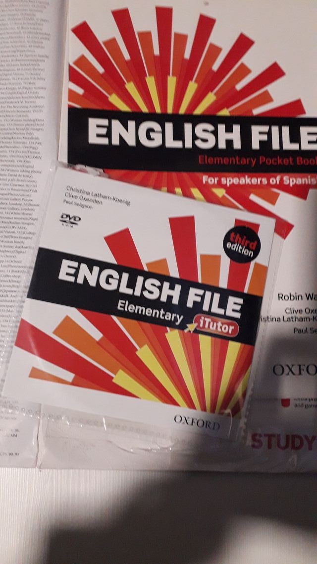 English File. Elementary student's Book no CD